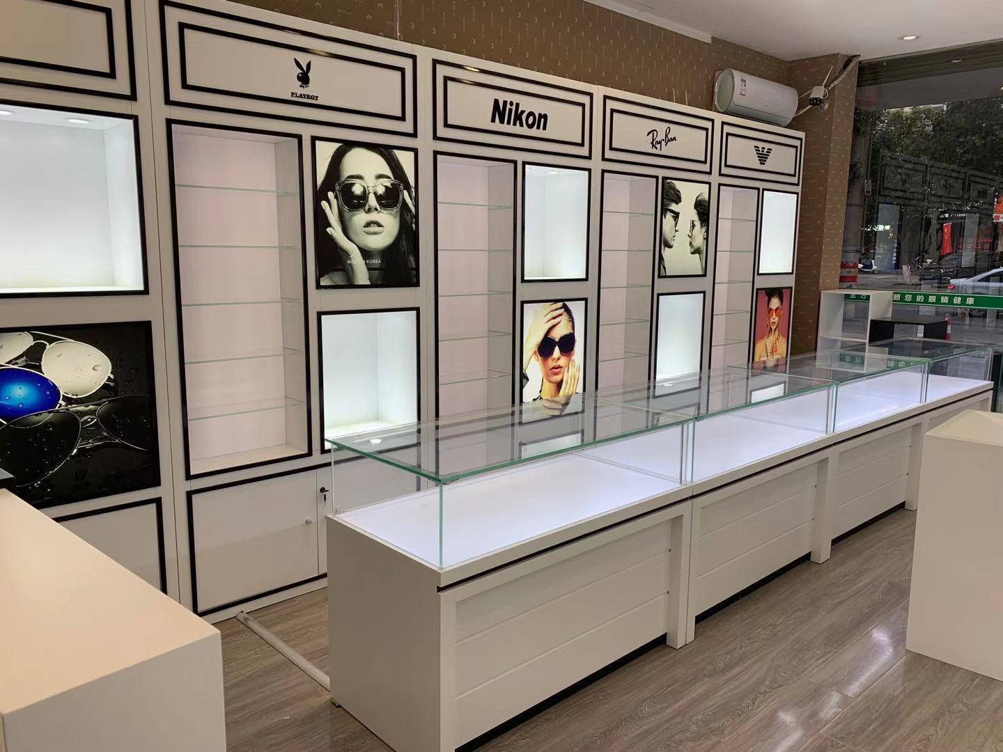 眼鏡柜臺展示柜設(shè)計制作