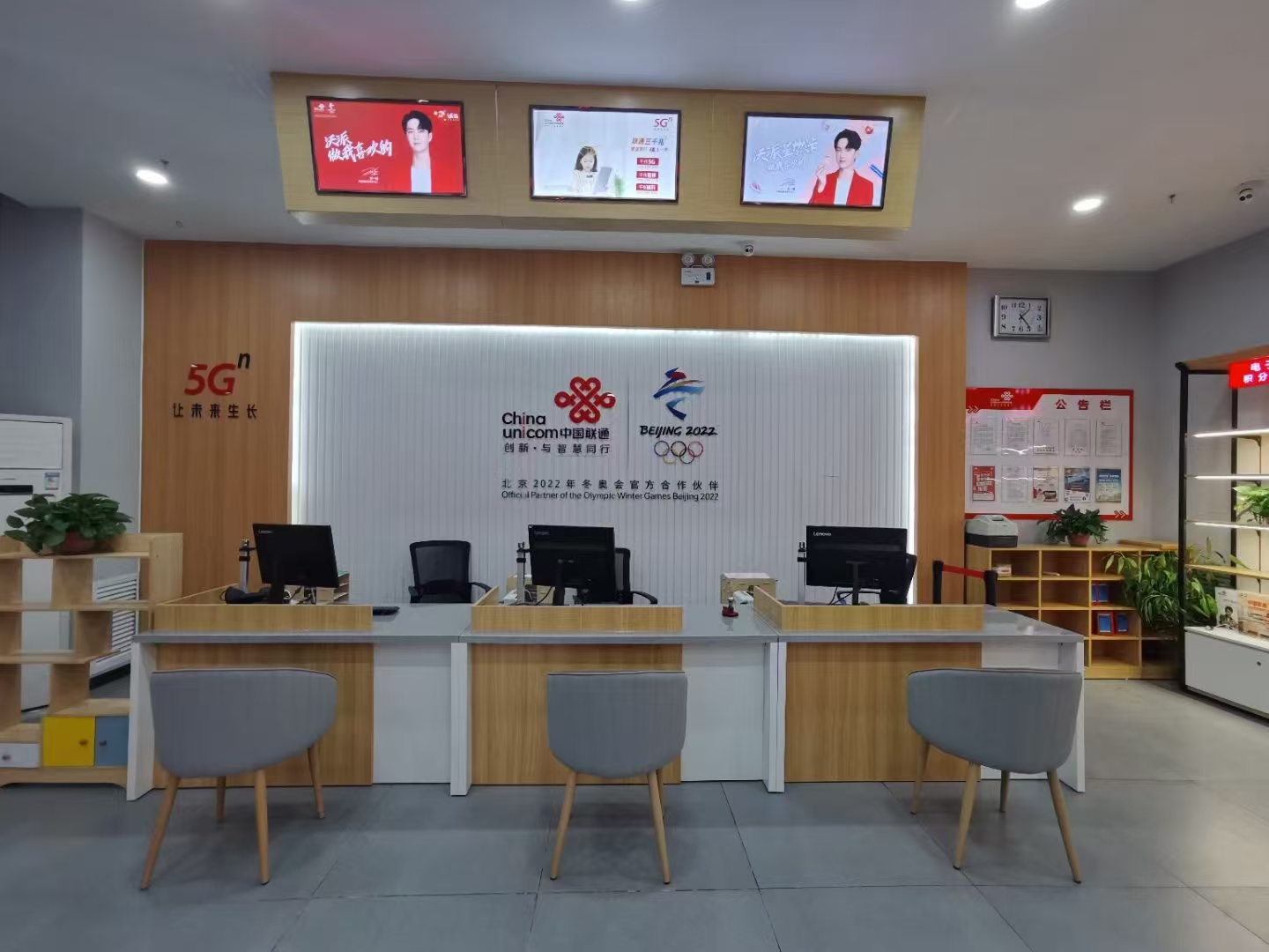 設(shè)計制作一套漂亮的展柜要注意的問題
